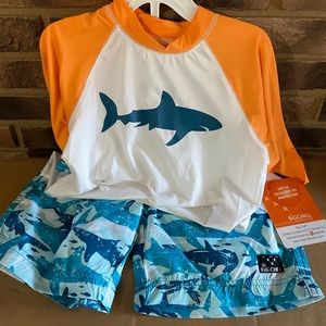 Big Chill Long Sleeve Rash Guard Size 6 UPF 50+